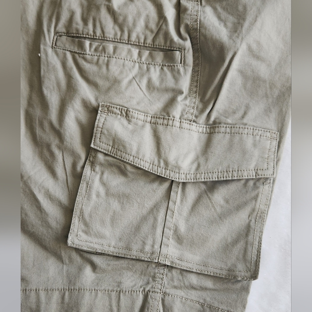 🩳 George Men’s Tan Cargo Messenger Shorts – Size 42, NWT, 14” Inseam - Picture 3 of 12
